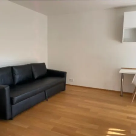 Family Friendly Spacious Two Floor Apartman