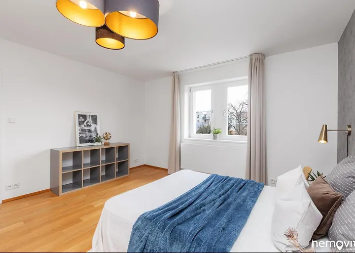 Family Friendly Spacious Two Floor Lägenhet Prag