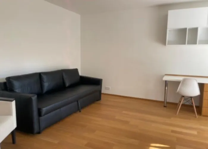 Family Friendly Spacious Two Floor Lägenhet