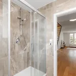 Family Friendly Spacious Two Floor *