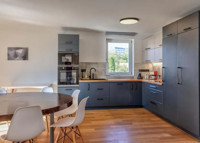 아파트 Family Friendly Spacious Two Floor